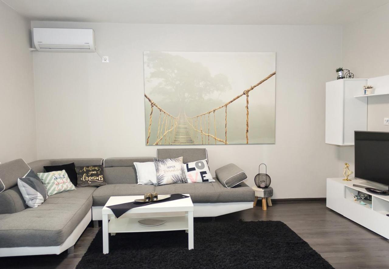 Cosy And Modern 1Bd Flat Near The City Centre By Flat Mаnager Warna Exterior foto